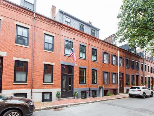 MASS Architect改造了波士顿的一座历史住宅